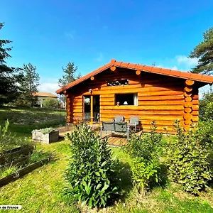  Hébergement de vacances Pialous:chalet En Rondins Avec Espace Détente